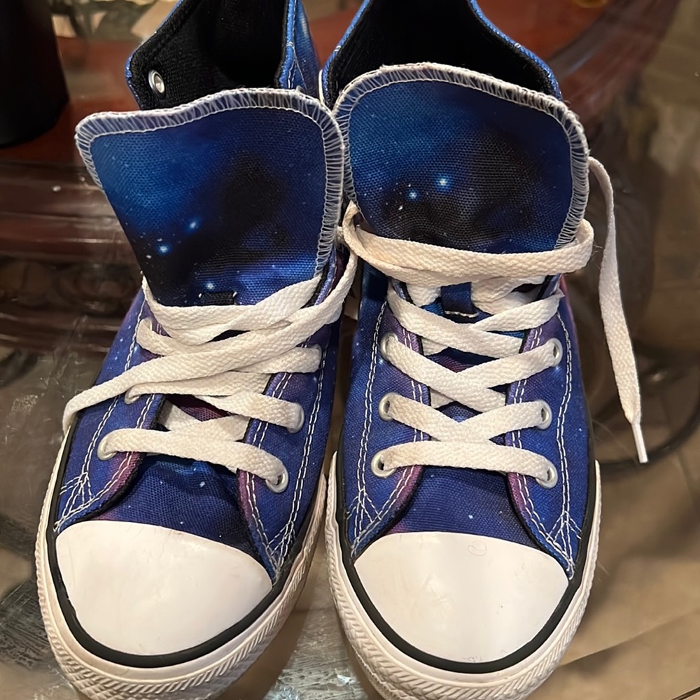 Galaxy print kids converse size 3 used but good condition!!